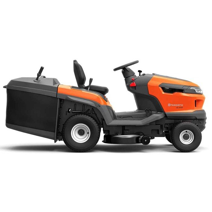 HUSQVARNA-TC-215T-Rasentraktor-2 (1)